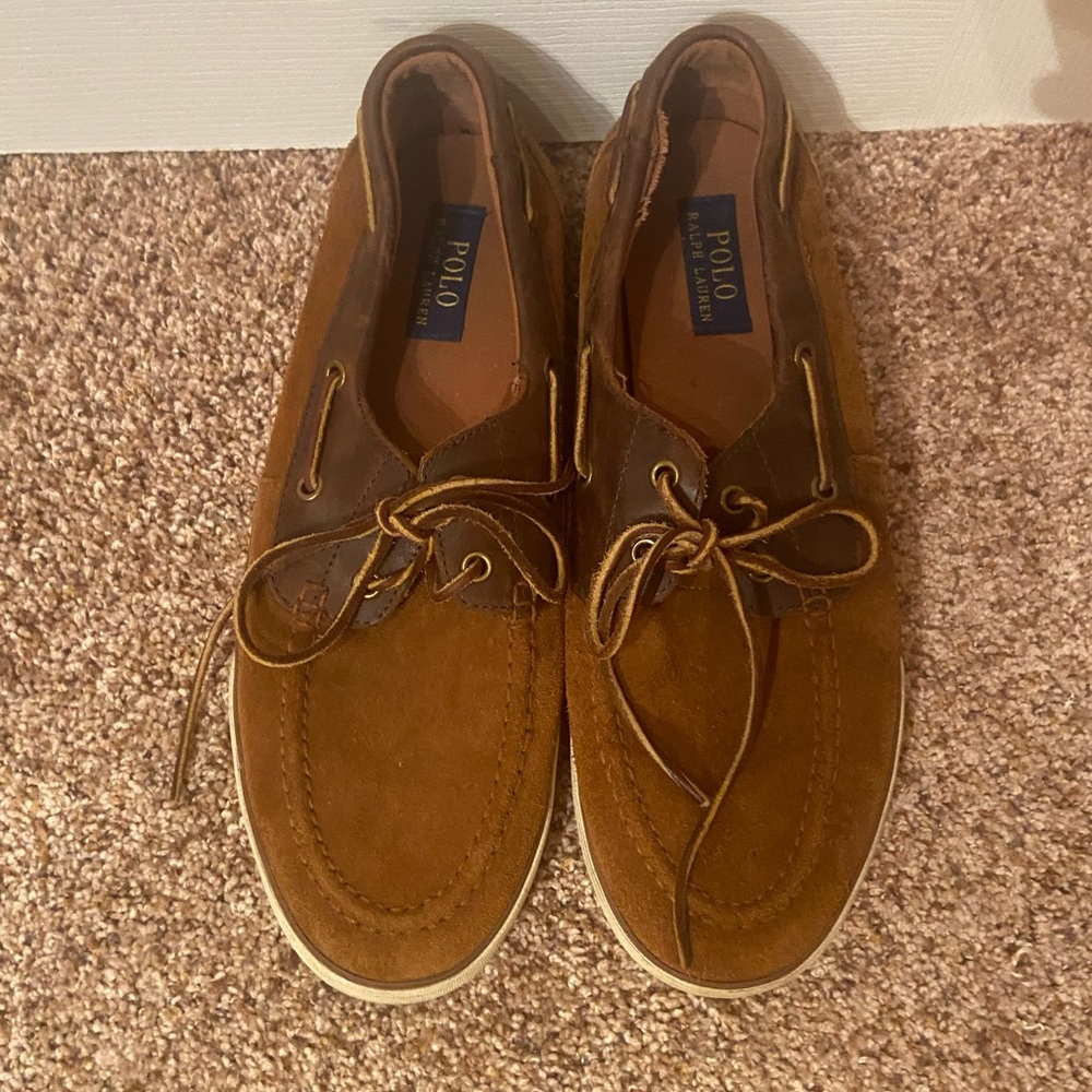 girls all white nikes